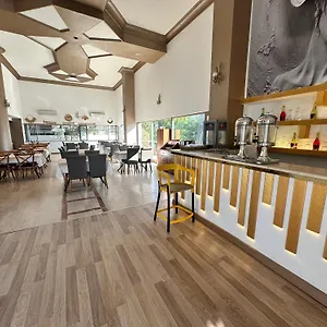 Aparthotel Silver Tower, Kusadası